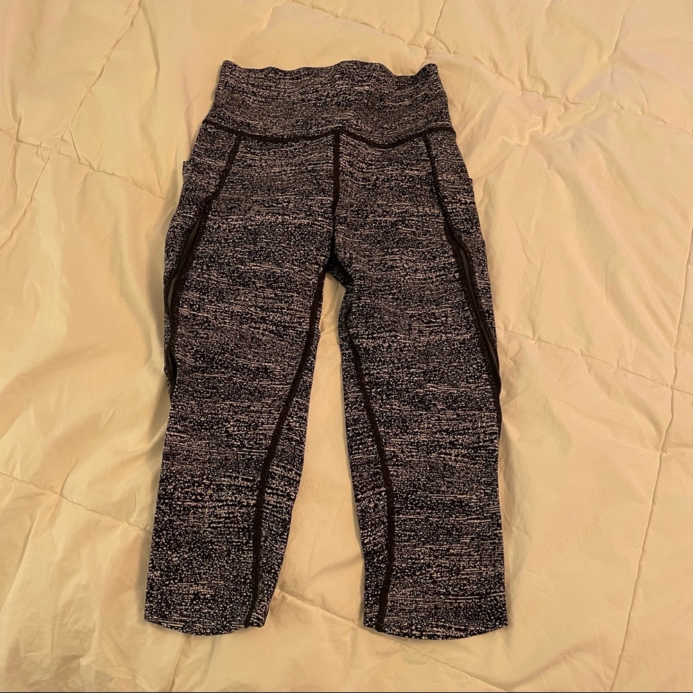 Lululemon cropped high waisted leggings